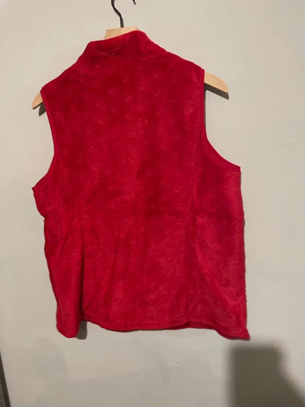 Kim Rogers women’s size large red vest